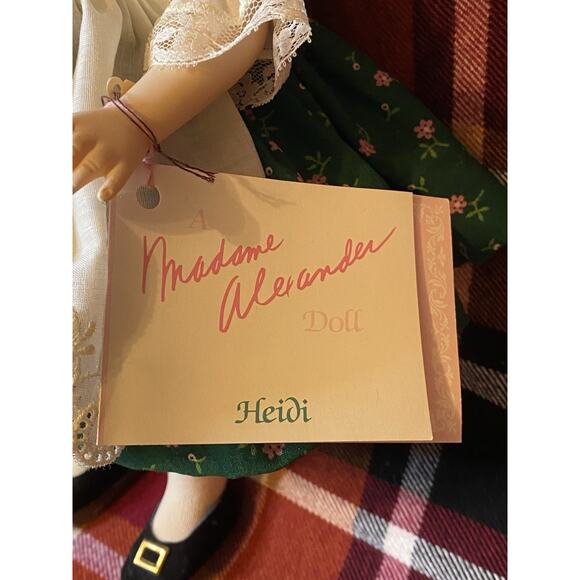 Pretty Vintage Madame Alexander 12” Doll #1580 Heidi Box Bottom & tag 1980s - Picture 6 of 7